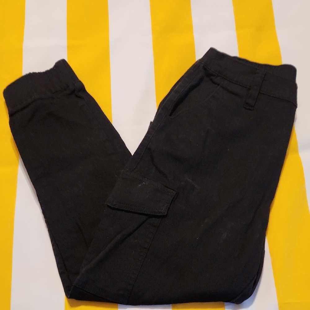 Almost Famous Black Ankle Pants